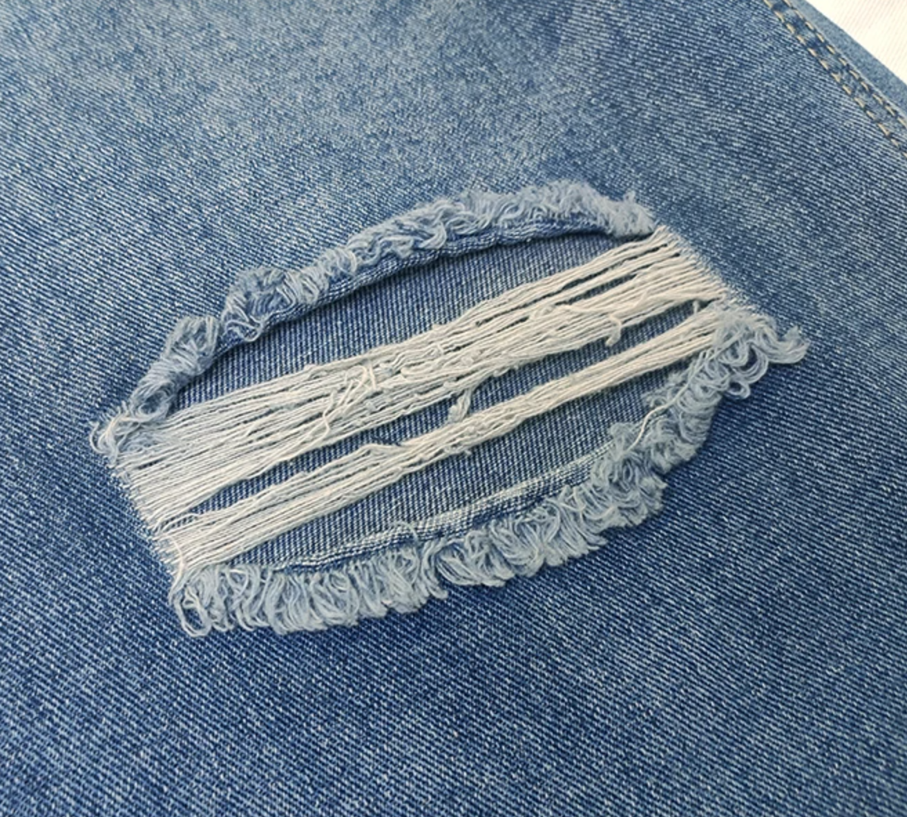 Women's Retro Flared Loose Fit Ripped Jeans